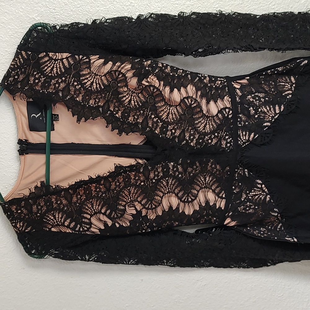 London Limited Edition V-Neck Bodycon Midi Dress Scalloped Lace Motoboho GODDESS - Picture 4 of 16